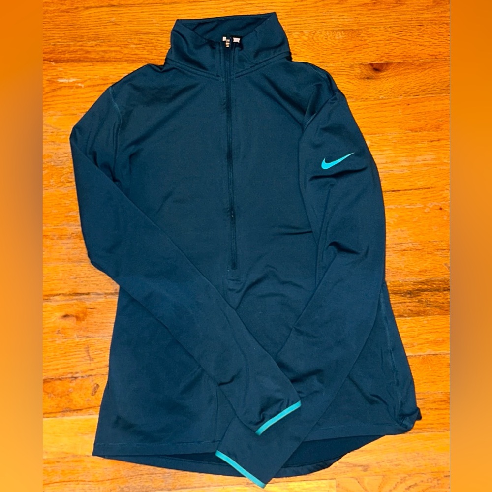 Women’s Nike Quarter Zip